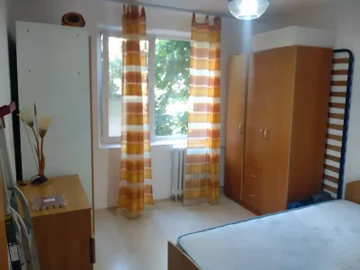 dormitor mobilat inchiriere apartament Sector 4 Bucuresti